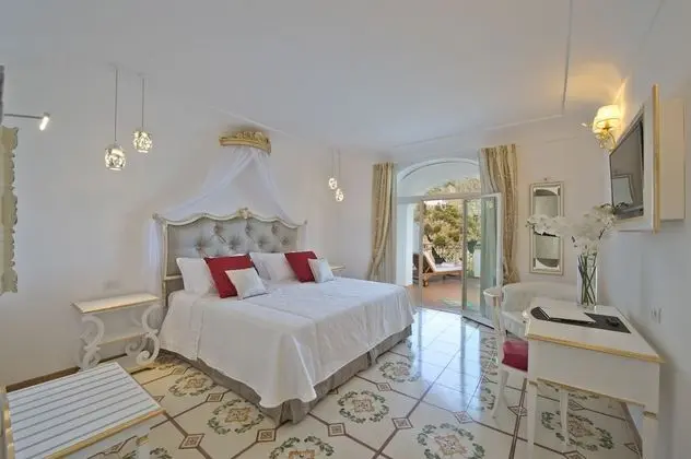 Deluxe Tek Büyük Yataklı Oda, Teras, Deniz Manzaralı