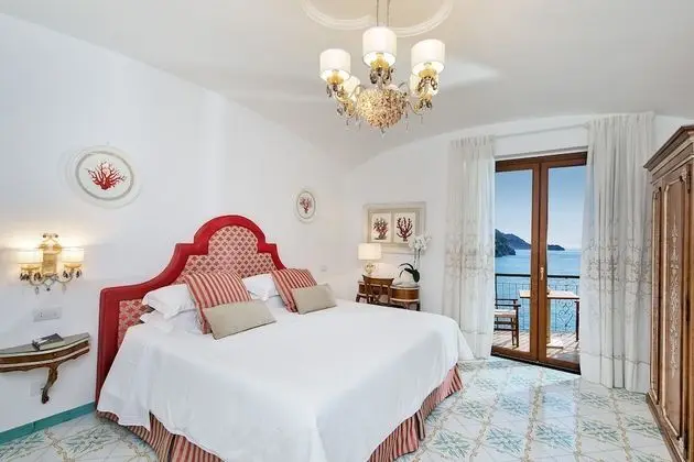 Deluxe Tek Büyük Yataklı Oda, Teras, Deniz Manzaralı