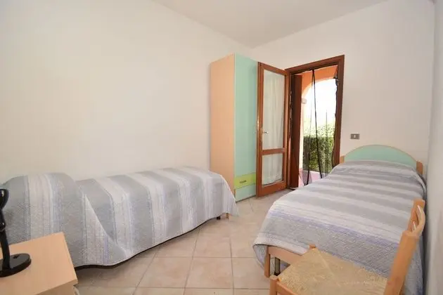 Standard Apart Daire, 2 Yatak Odası, Bahçe Manzaralı, Zemin Kat (Trilocale 1)