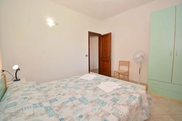 Standard Apart Daire, 2 Yatak Odası, Bahçe Manzaralı, Zemin Kat (Trilocale 1)