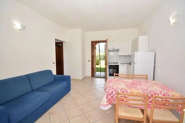 Standard Apart Daire, 2 Yatak Odası, Bahçe Manzaralı, Zemin Kat (Trilocale 1)