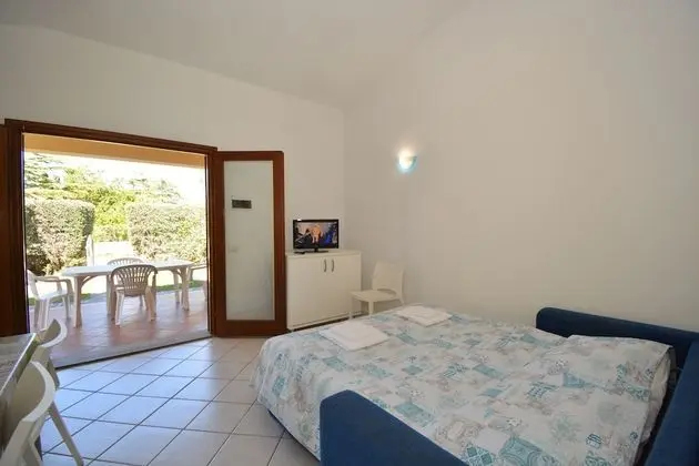 Standard Apart Daire, 2 Yatak Odası, Bahçe Manzaralı, Zemin Kat (Trilocale 1)