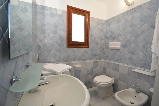 Standard Apart Daire, 2 Yatak Odası, Bahçe Manzaralı, Zemin Kat (Trilocale 1)