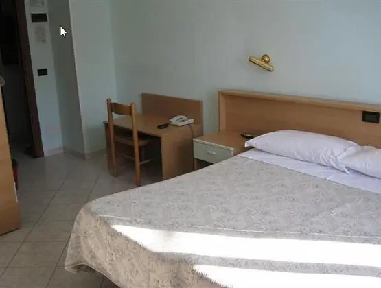 Tek Büyük Yataklı Oda, Balkon