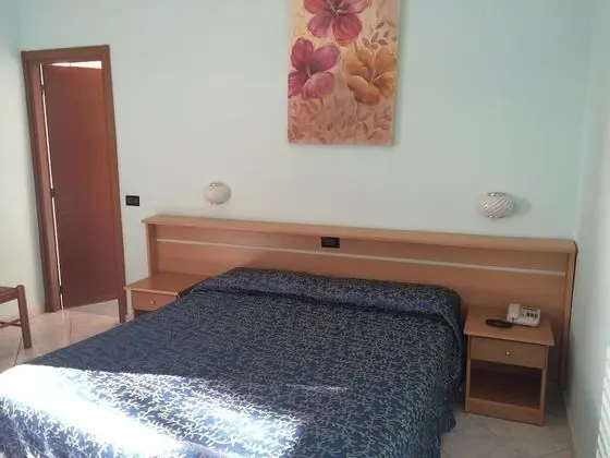 Üç Kişilik Oda