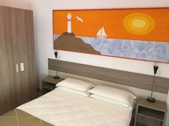 Büyük Yataklı Tek Kişilik Oda