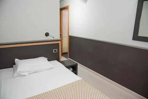 Economy Üç Kişilik Oda