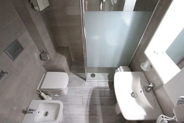 Economy Üç Kişilik Oda