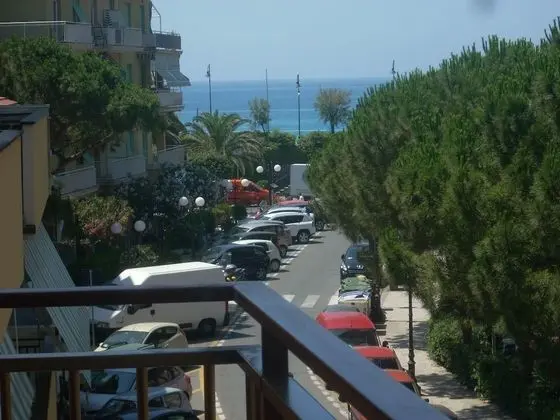 Tek Büyük Yataklı Oda, Deniz Manzaralı