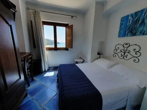 Tek Büyük Yataklı Oda, Deniz Manzaralı