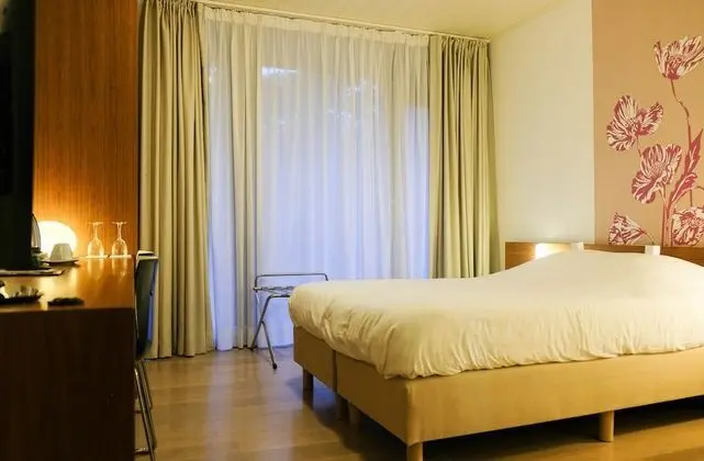 Double Small Room