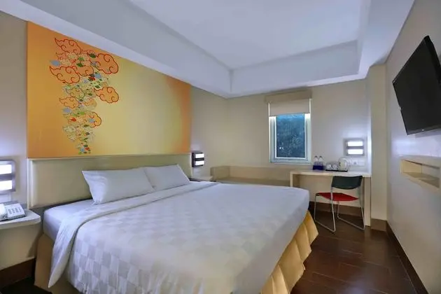 Deluxe Business Room (Double Bed)