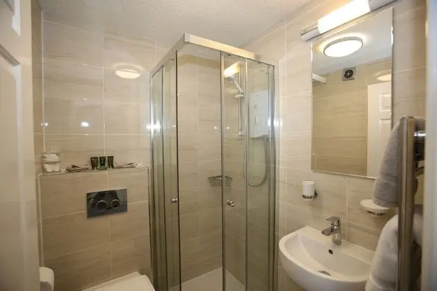 Deluxe İki Ayrı Yataklı Oda, Banyolu/Duşlu