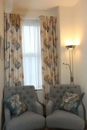 Deluxe Tek Büyük Yataklı Oda, Banyolu/Duşlu