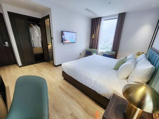 Deluxe Tek Büyük Yataklı Oda, 1 En Büyük (King) Boy Yatak, Sigara İçilmez, Şehir Manzaralı