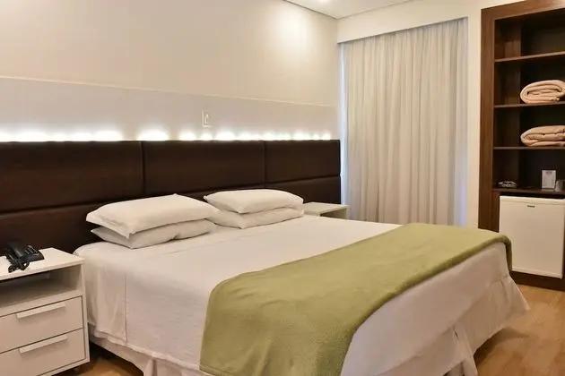 Standard Büyük Yataklı Tek Kişilik Oda