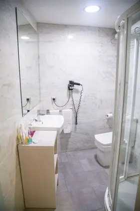 Tek Büyük Yataklı Oda