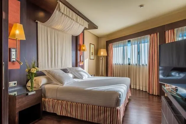 Tek Büyük Yataklı Oda (with Extra bed)