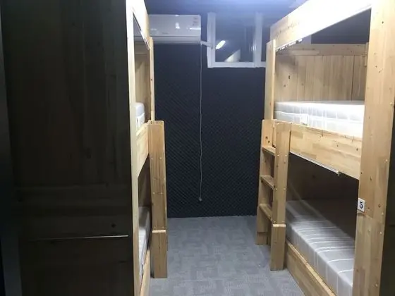 Comfort Ortak Ranzalı Oda, Sadece kadınlar için