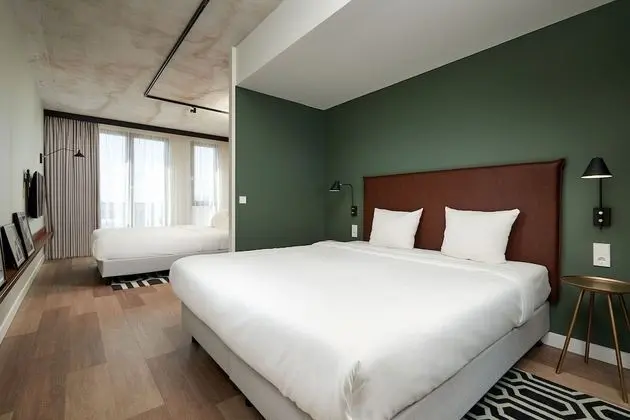 Apartment Quad