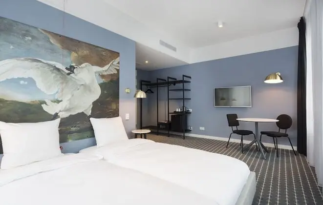 Urban Twin Room, Accessible