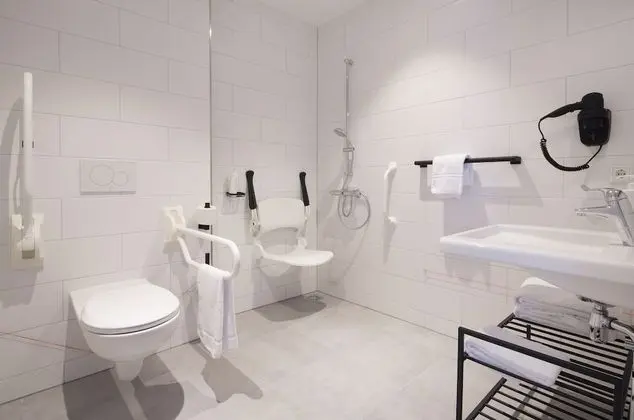 Urban Twin Room, Accessible