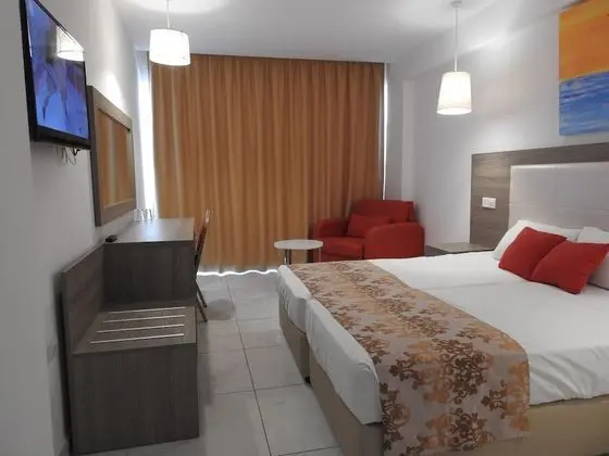 Superior Tek Büyük veya İki Ayrı Yataklı Oda, Deniz Manzaralı