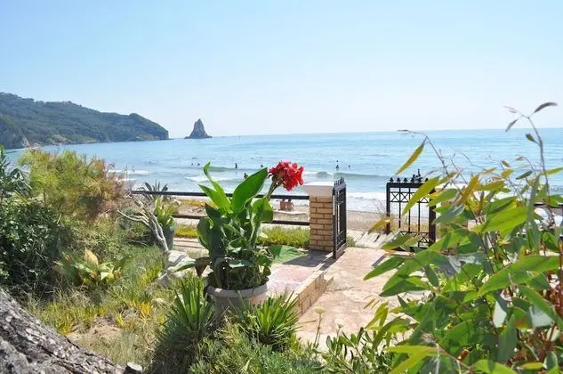 Ev, 3 Yatak Odası, Sigara İçilebilir, Veranda