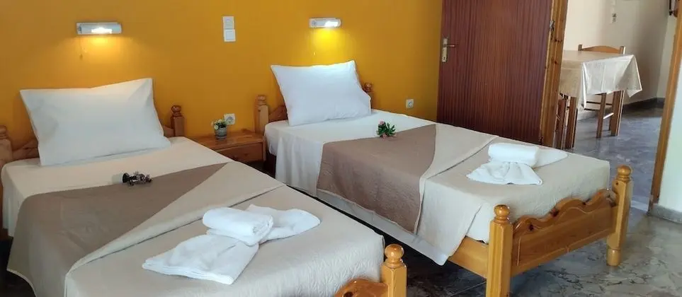 Stüdyo, Bahçe Manzaralı
