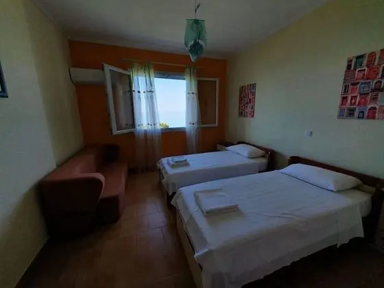 Ev, 3 Yatak Odası, Sigara İçilebilir, Balkon