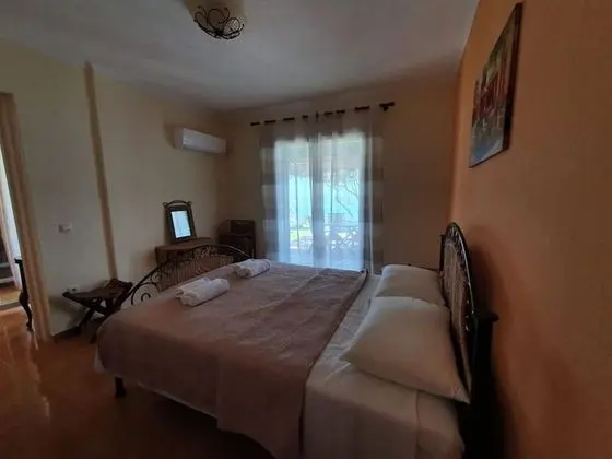 Ev, 3 Yatak Odası, Sigara İçilebilir, Balkon