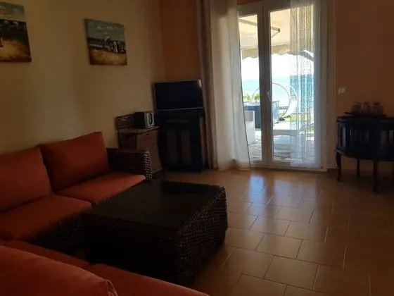 Ev, 3 Yatak Odası, Sigara İçilebilir, Balkon