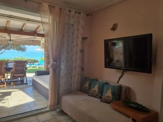 Ev, 2 Yatak Odası, Sigara İçilebilir, Şömine