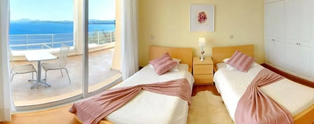 Luxury Villa, Kişiye Özel Havuzlu, Deniz Manzaralı (Bianca)