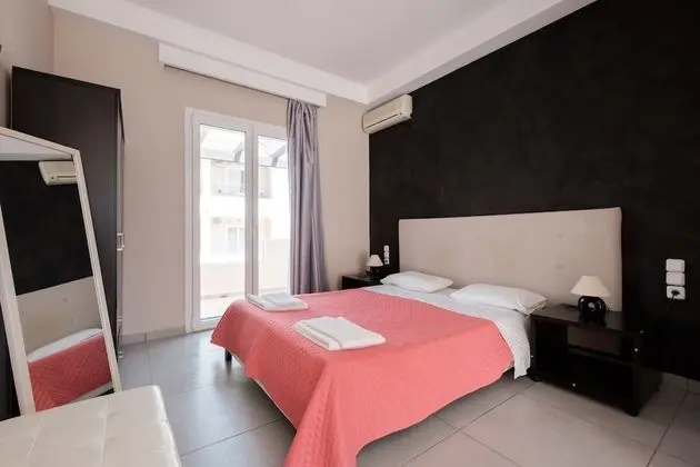 Deluxe Tek Büyük Yataklı Oda, Havuz Kullanımı