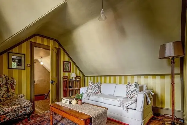 Deluxe Kır Evi, Şömine, Avlu
