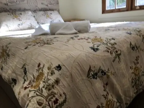 Standard Kır Evi, 1 Büyük (Queen) Boy Yatak