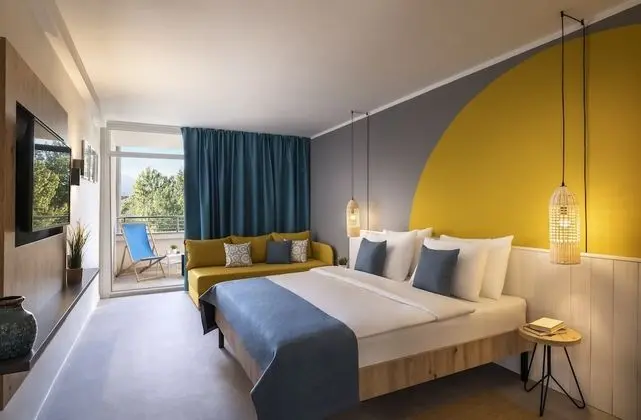 Room for 3