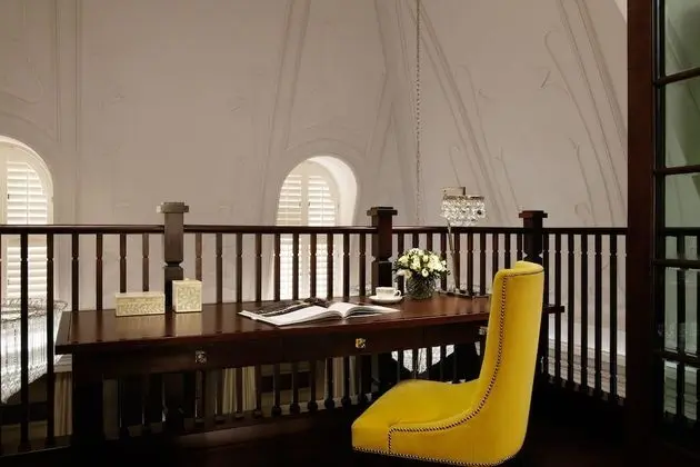 Çatı Katı Süiti (Penthouse) (Writer’s Penthouse)