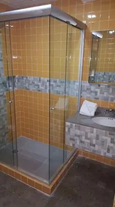 Superior Tek Büyük Yataklı Oda, 2 Çift Kişilik Yatak, Banyolu/Duşlu