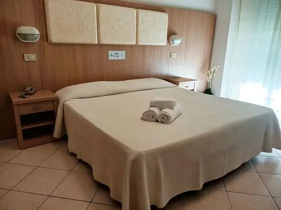 Tek Büyük veya İki Ayrı Yataklı Oda