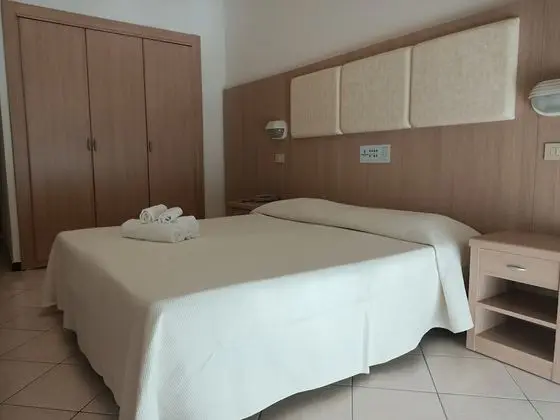 Tek Büyük veya İki Ayrı Yataklı Oda