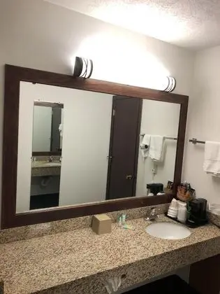 Tek Büyük Yataklı Oda, Banyolu/Duşlu (Queen -1st Floor)