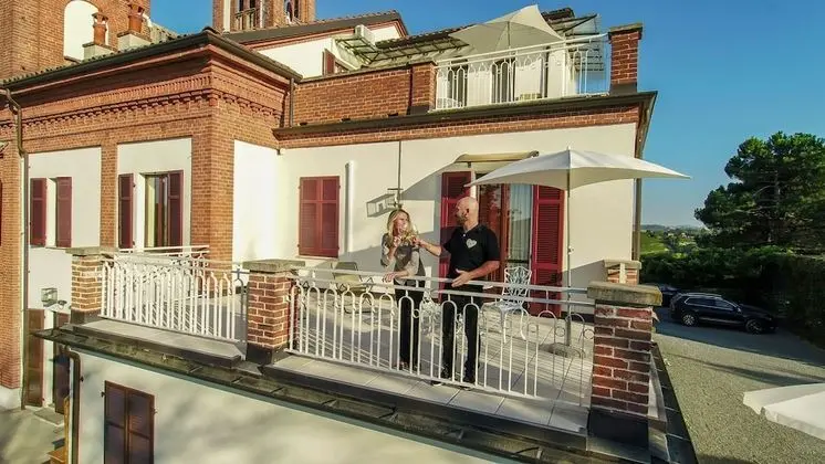 Comfort Tek Büyük Yataklı Oda, Teras, Tepe Manzaralı