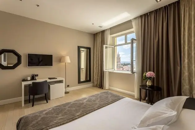 Deluxe Tek Büyük veya İki Ayrı Yataklı Oda, Şehir Manzaralı
