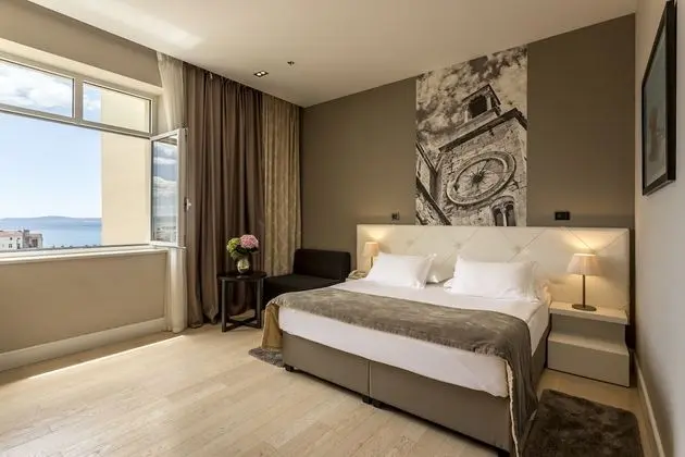Deluxe Tek Büyük veya İki Ayrı Yataklı Oda, Şehir Manzaralı