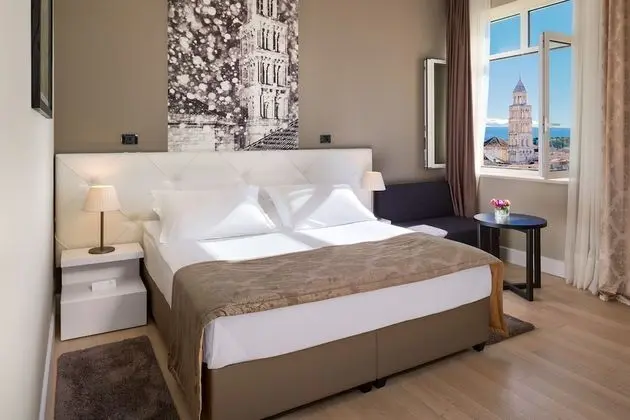 Deluxe Tek Büyük Yataklı Oda, Deniz Manzaralı
