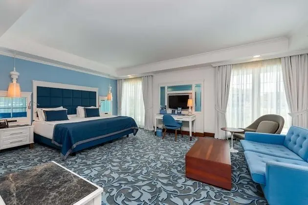 Azure Villa, 2 Bedrooms, Sea water pool
