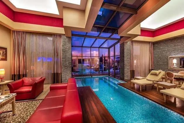 Diamond Suite