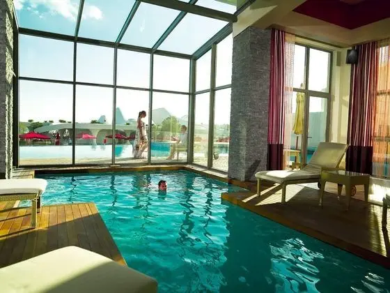 Diamond Suite
